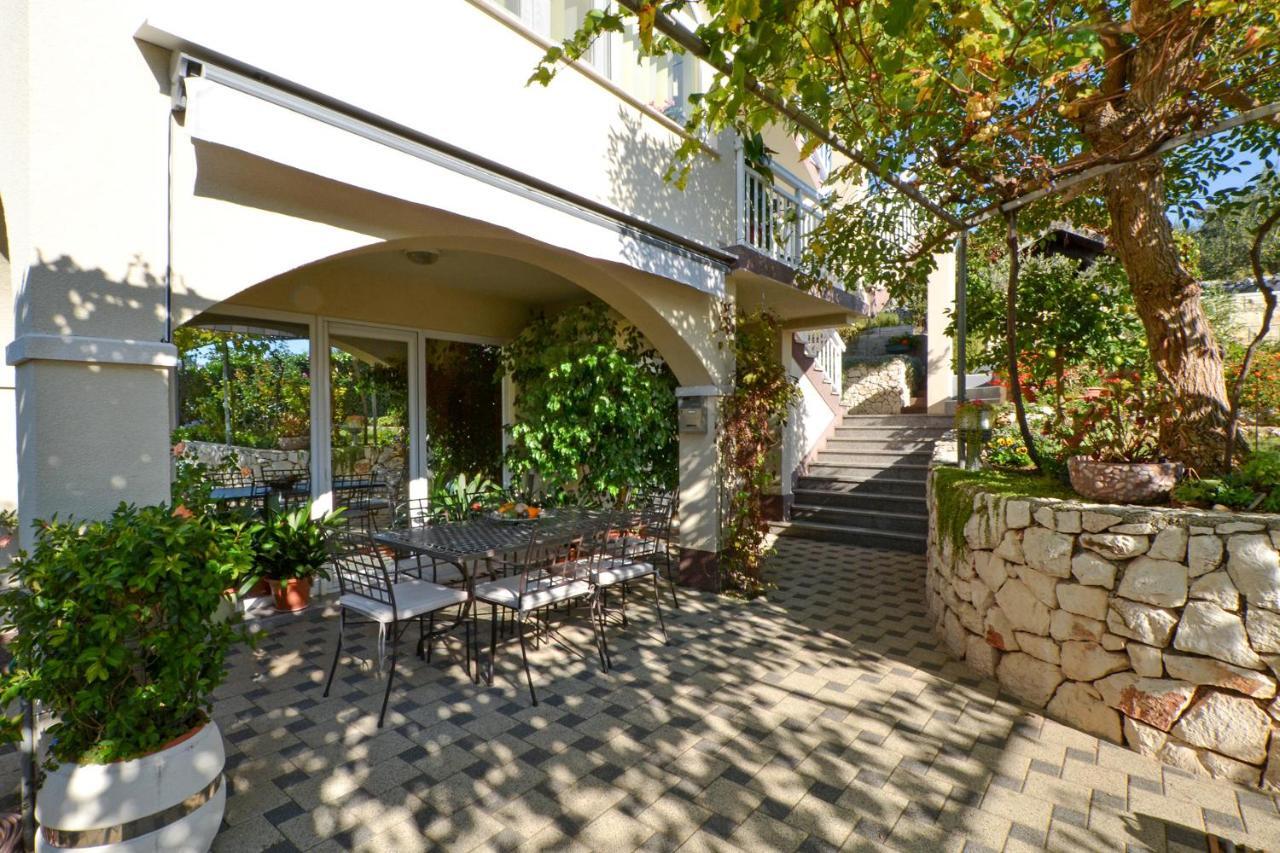 Apartment Una Seget Vranjica Bagian luar foto